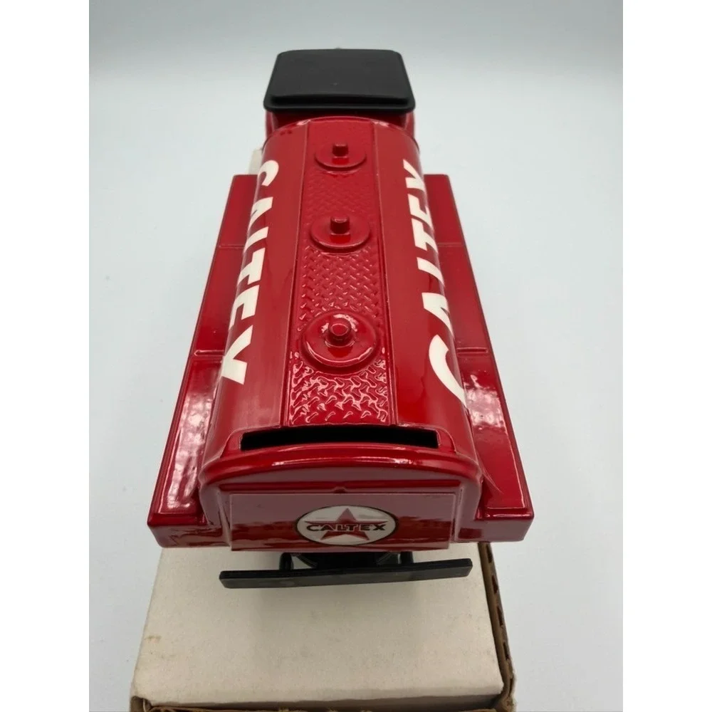 American Classics ERTL Caltex 1930's Tanker Truck Coin Bank Lock+Key GB-4086 RED
